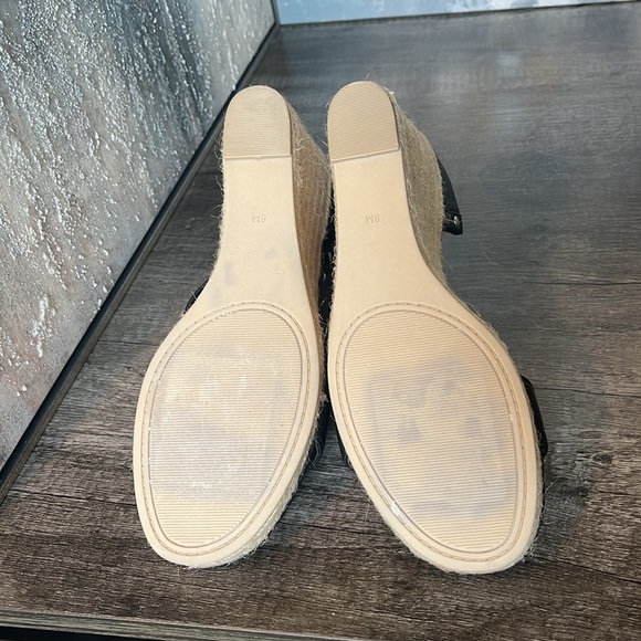 G by Guess open toe wedge, never worn, please refer to picture for size. Black - Picture 14 of 15